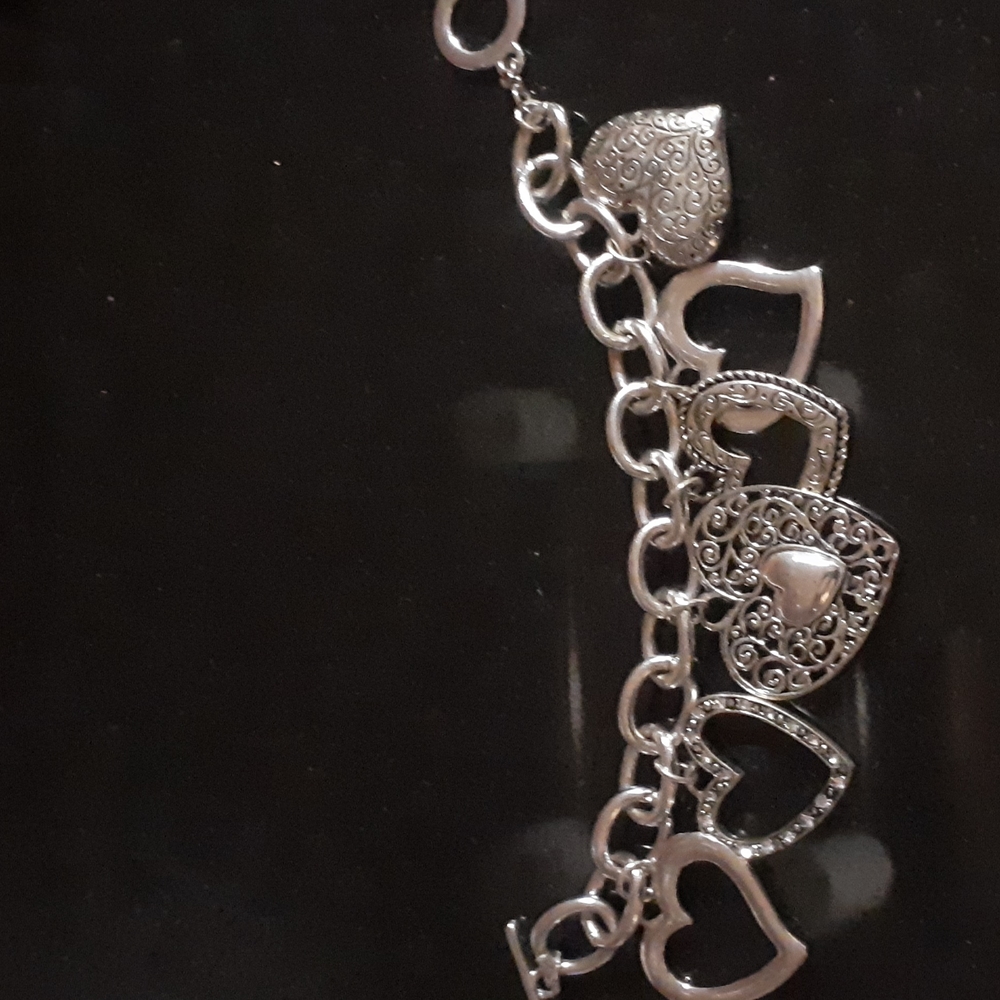 💜Hearts and More Hearts Braclet